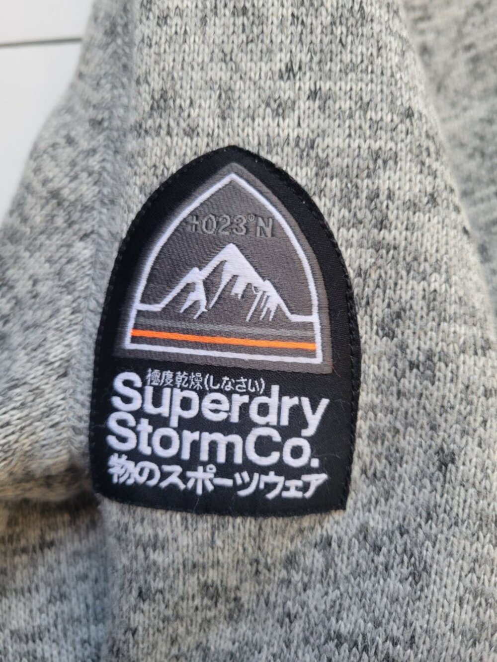 Mens - Gym Tech Funnel Neck Pocket Hoodie in Grey Grit Superdry UK Size M Casual - Picture 6 of 10